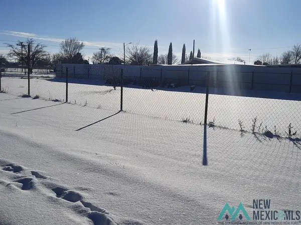 317 E Summit Street, Roswell, NM 88201