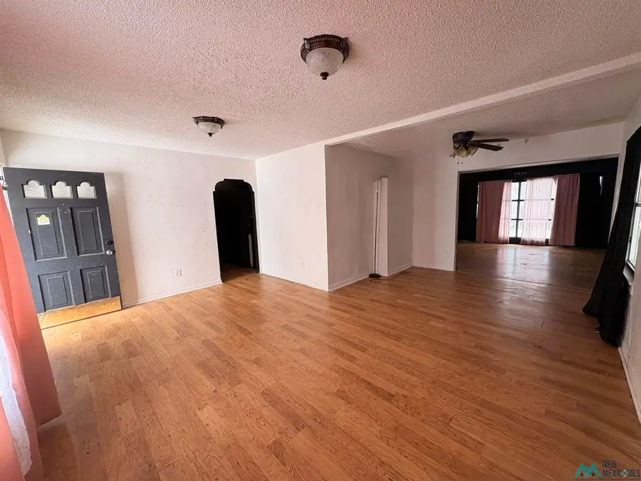 306 E Green Acres Drive, Hobbs, NM 88240 - Image #2