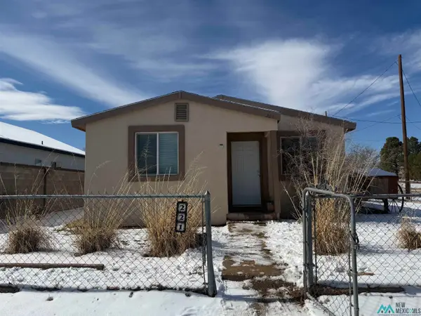 221 N Fifth Street, Carlsbad, NM 88220