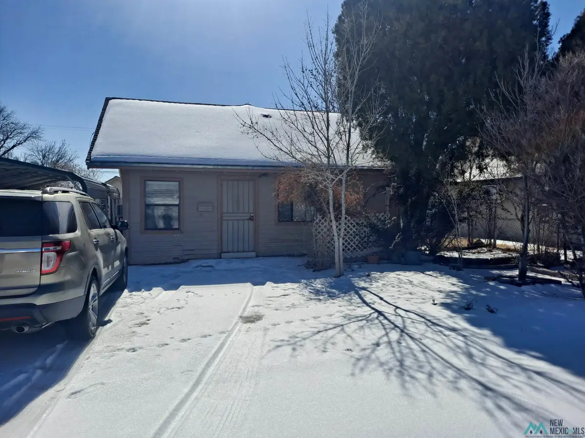609 W Dallas Avenue, Artesia, NM 88210 - #1