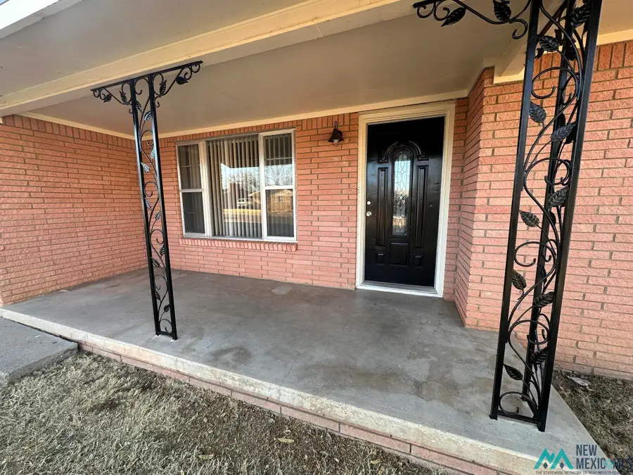 204 Texas Dr, Portales, NM 88130 - #3