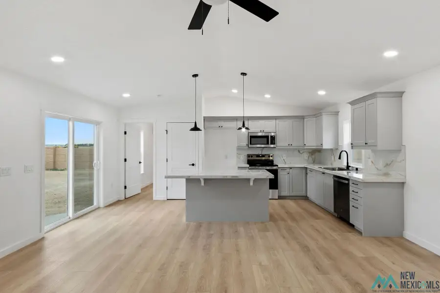 2302 Magnolia, Roswell, NM 88203 - #3