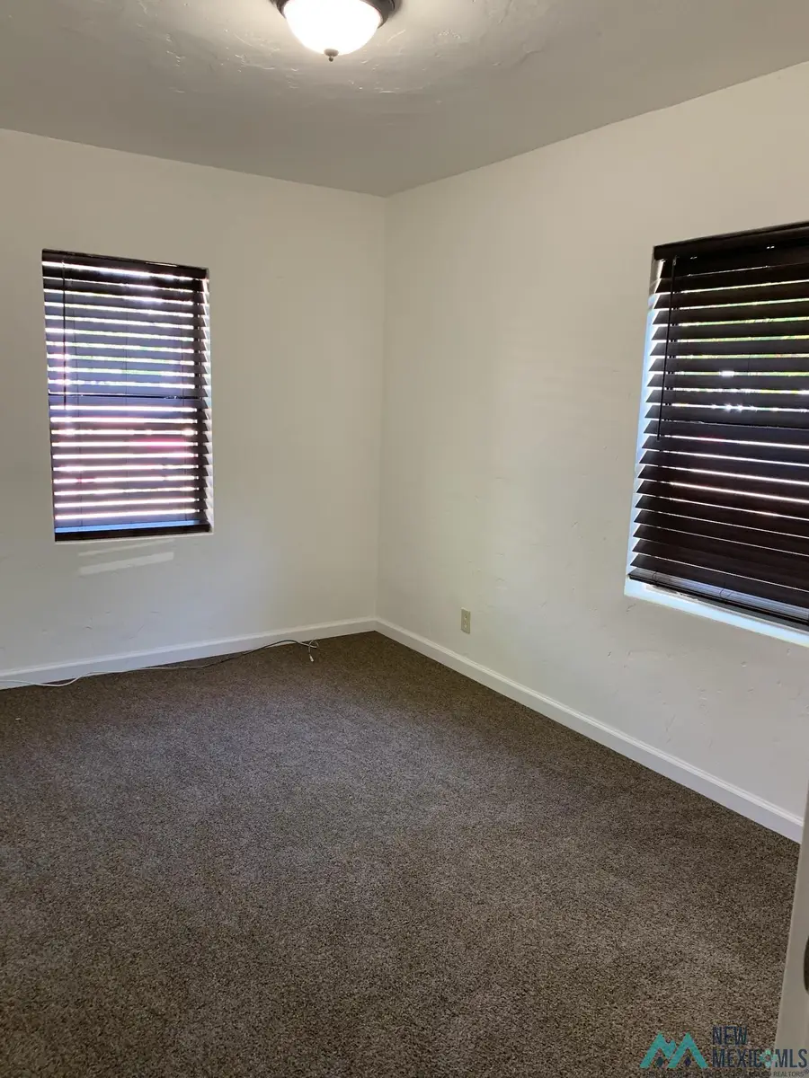 707 E 5th Street, Roswell, NM 88201 - #2