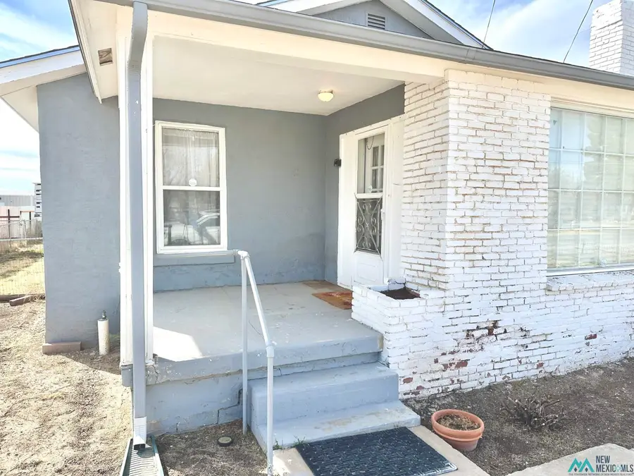 502 E 23rd Street, Roswell, NM 88201 - #2