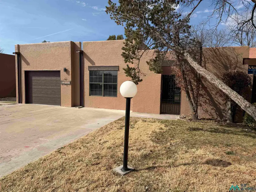 2616 N Pennsylvania Ave. Avenue, Roswell, NM 88201 - #2