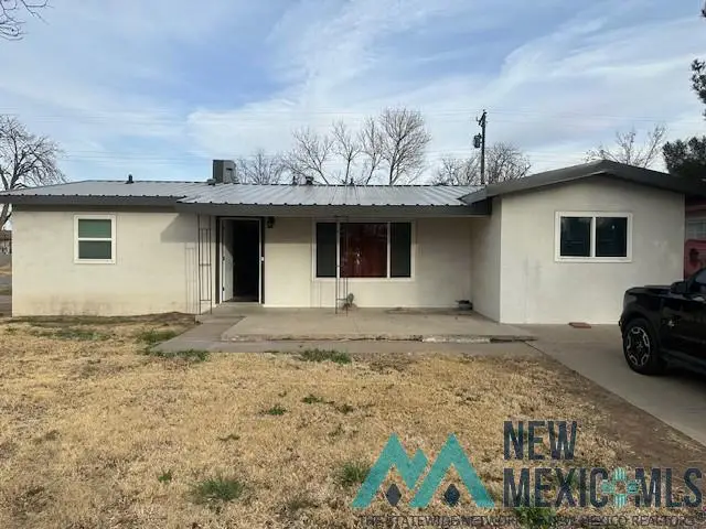 816 Valverde Street, Carlsbad, NM 88220 - #1