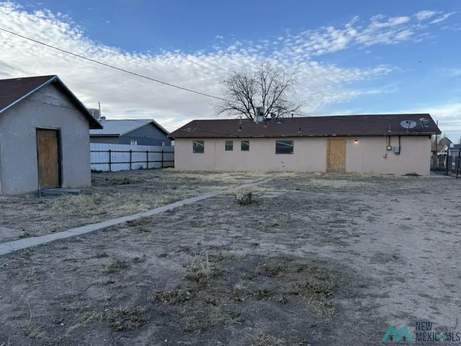 901 W Cannon Avenue, Artesia, NM 88210 - #2