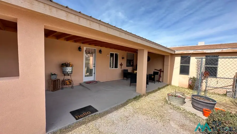 712 Locust Street, Truth Or Consequences, NM 87901 - #2