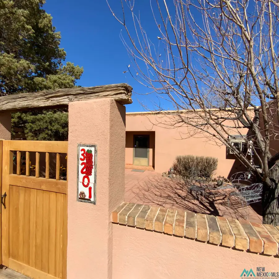 3201 Bradley Drive, Roswell, NM 88201 - #3