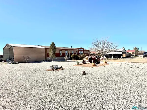 809 Pecan Avenue, Artesia, NM 88210