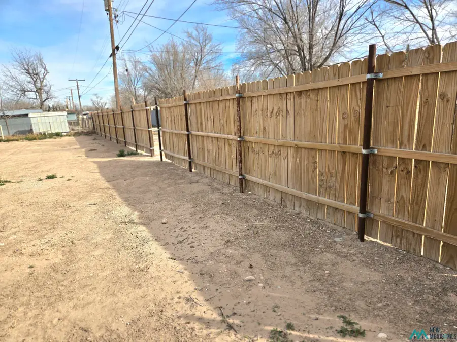 307, 309 W Kemp Street, Artesia, NM 88210 - #3