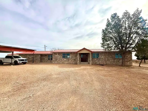 1906 Pecos Hwy, Loving, NM 88256