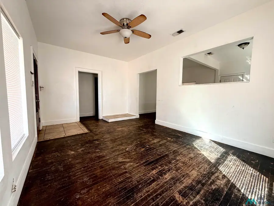 204 N Lake Street, Carlsbad, NM 88220 - #2