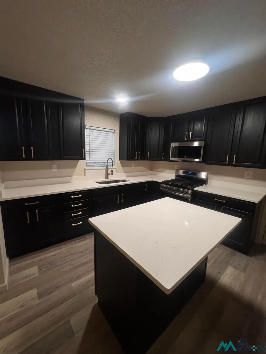 2319 Florida Street, Carlsbad, NM 88220 - #2
