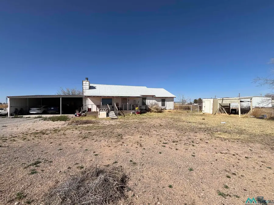 38 E Jackson Road, Artesia, NM 88210 - #2