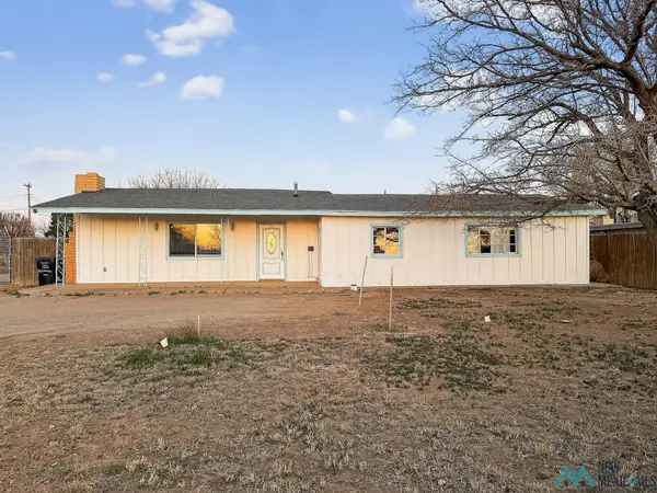 1513 N Montana Avenue, Roswell, NM 88201