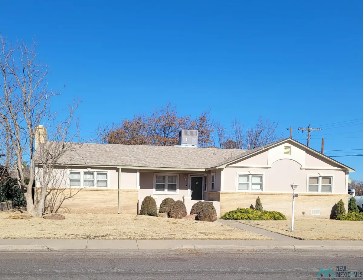 102 W Berry Drive, Hobbs, NM 88240 - #1