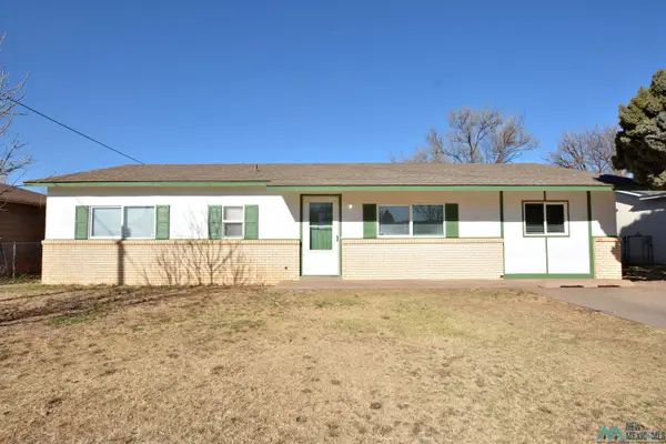 1704 Laura Lane, Clovis, NM 88101