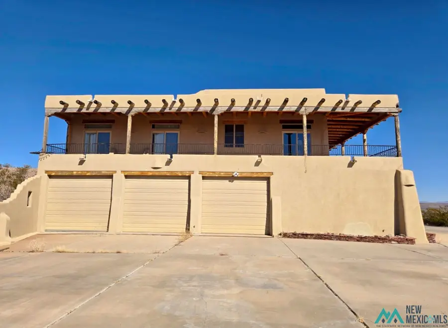 8 Hackney Circle Street, Elephant Butte, NM 87935 - #3