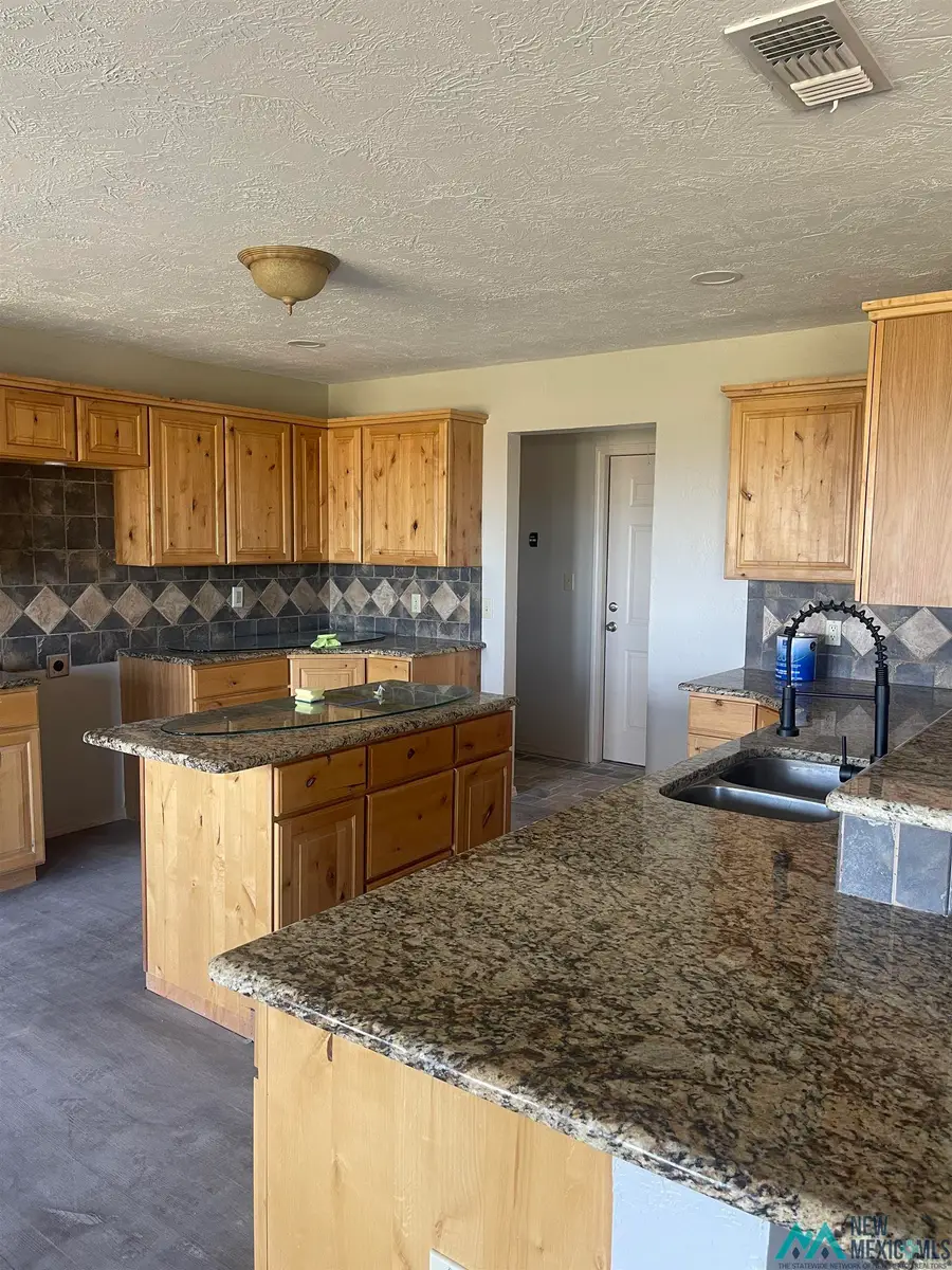 1420 Flintridge Avenue, Tucumcari, NM 88401 - #2