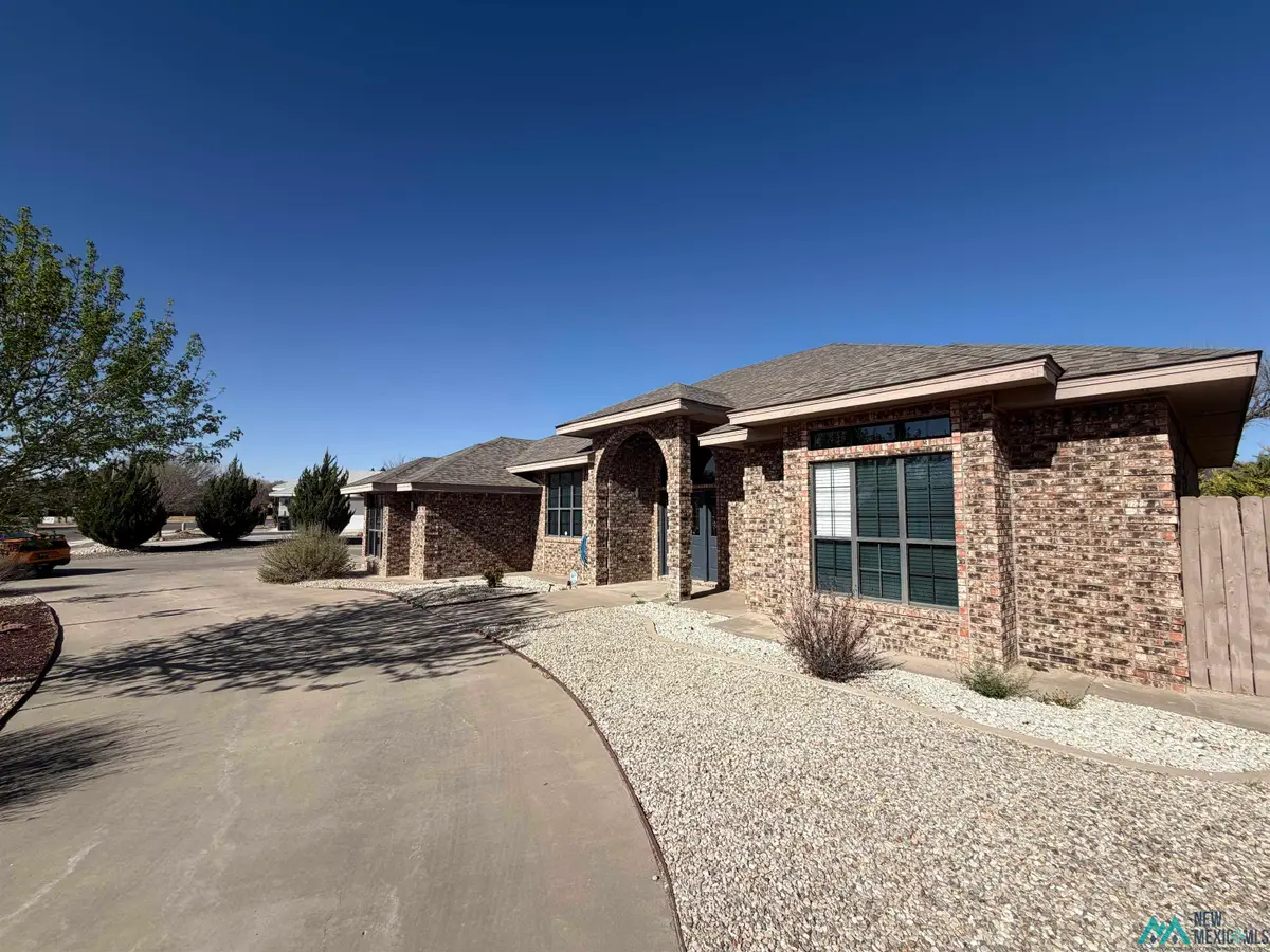 2101 N Washington Avenue, Roswell, NM 88201 - #1