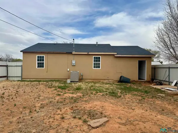 1112 N Lea Street, Clovis, NM 88101