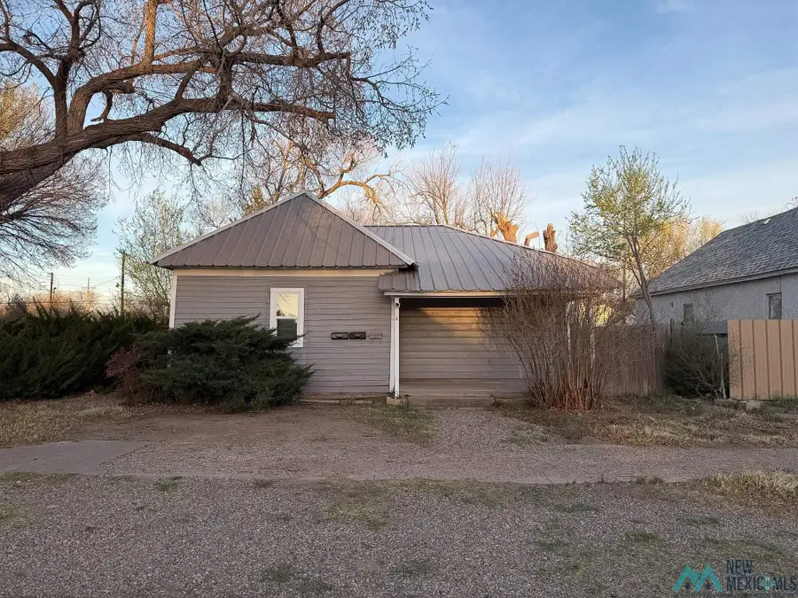 107 S Lea Avenue, Roswell, NM 88201 - #2