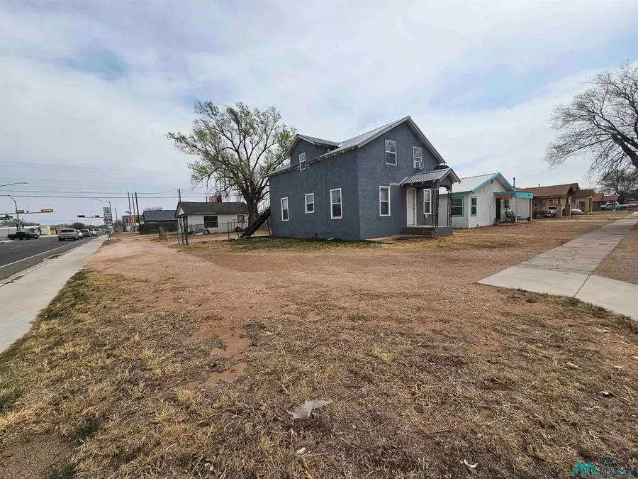 711 E 7th Street, Clovis, NM 88101 - #3
