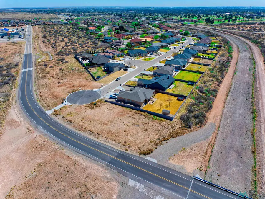 2129 Quail Hollow Run, Carlsbad, NM 88220 - #3