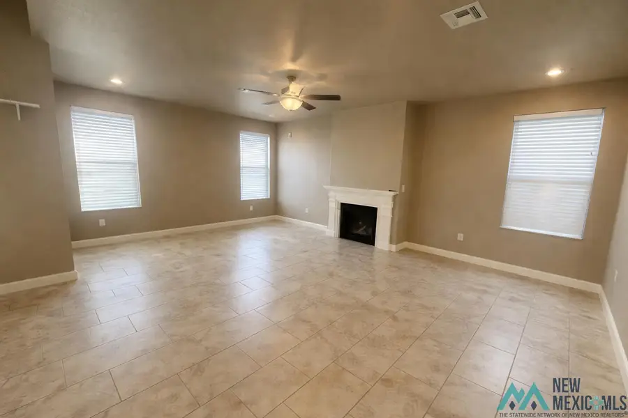 2121 E Cliffwood Circle, Hobbs, NM 88240 - #2