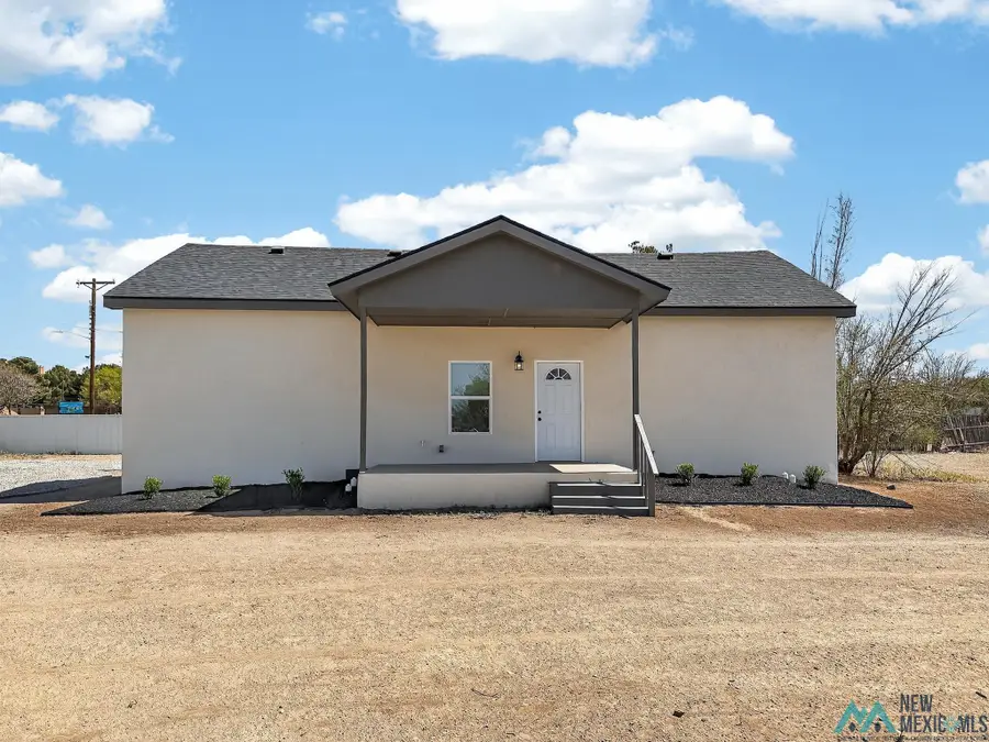 414 W 16th Street, Roswell, NM 88201 - #2