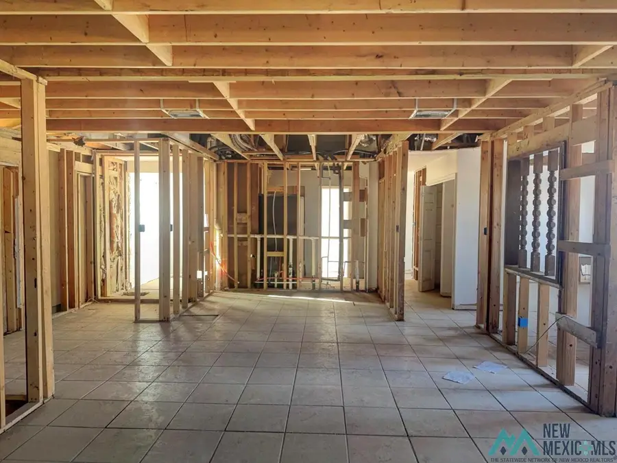 1109 Avenida Manana Street, Roswell, NM 88203 - #3