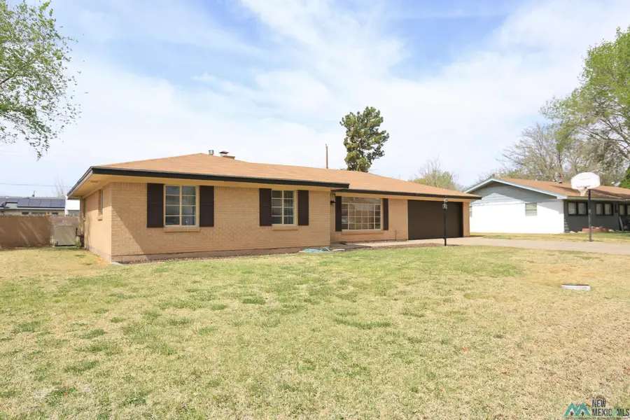 3206 Encanto Drive, Roswell, NM 88201 - #3