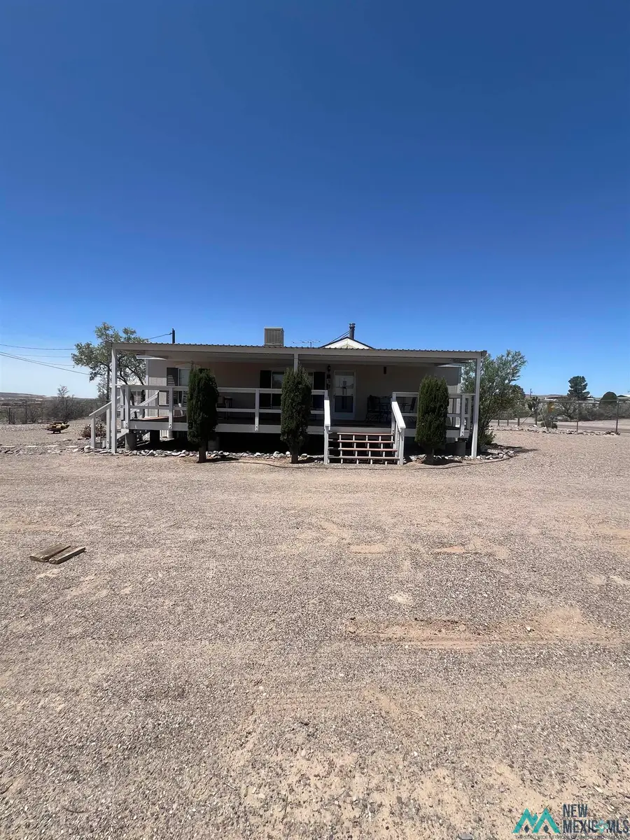 200 Trinity Avenue, Elephant Butte, NM 87935 - #3