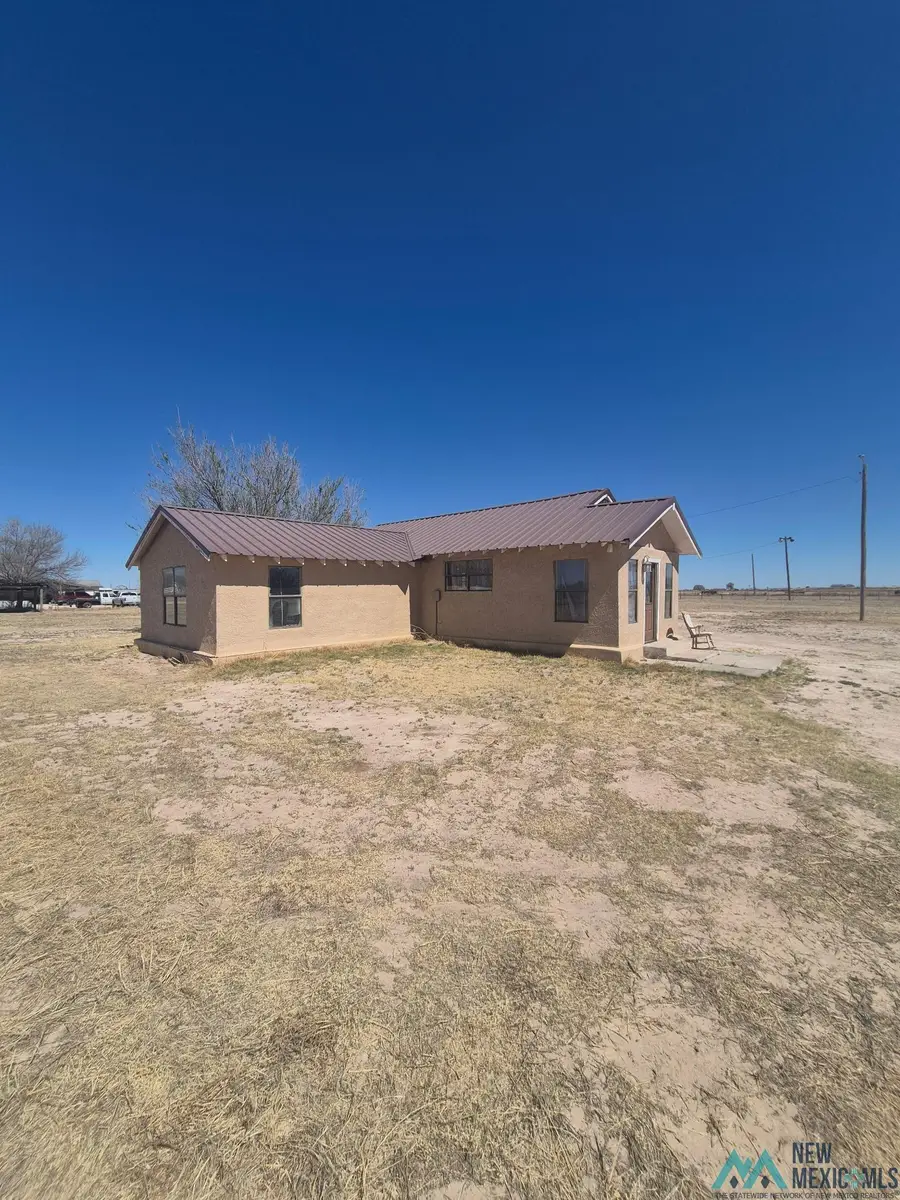 757 S Roosevelt Rd R 1/2 Roads, Portales, NM 88130 - #2