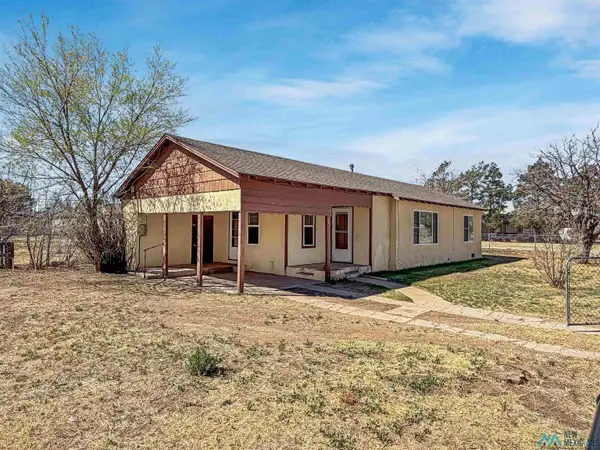 323 W 17th Street, Portales, NM 88130