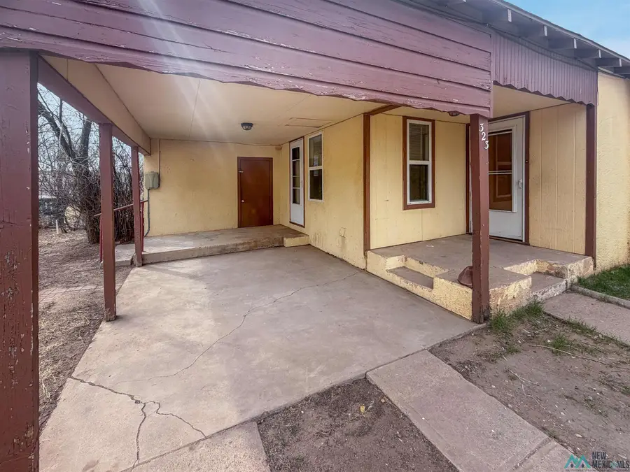 323 W 17th Street, Portales, NM 88130 - #3