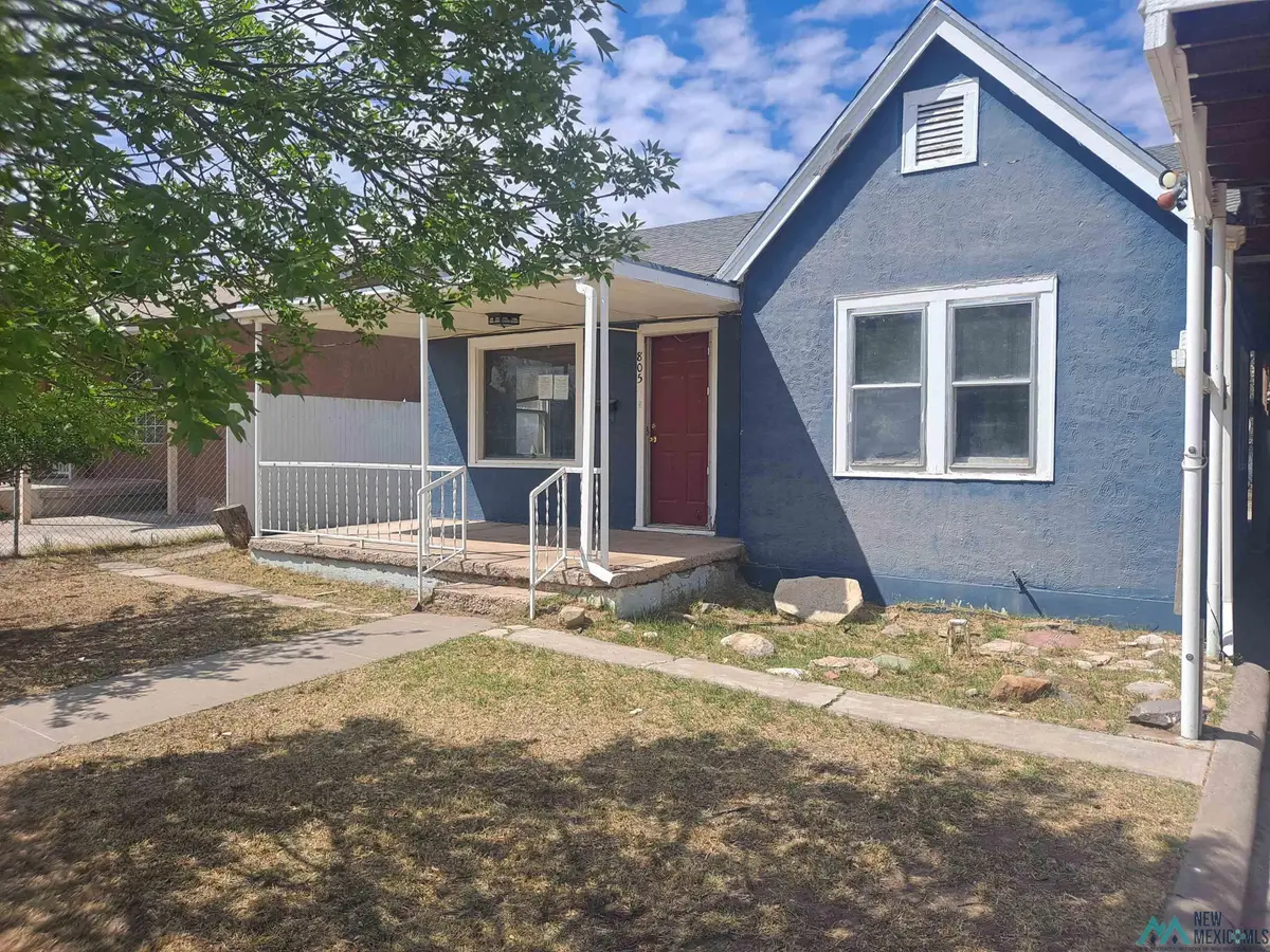 805 W 8th Street, Roswell, NM 88201 - #1