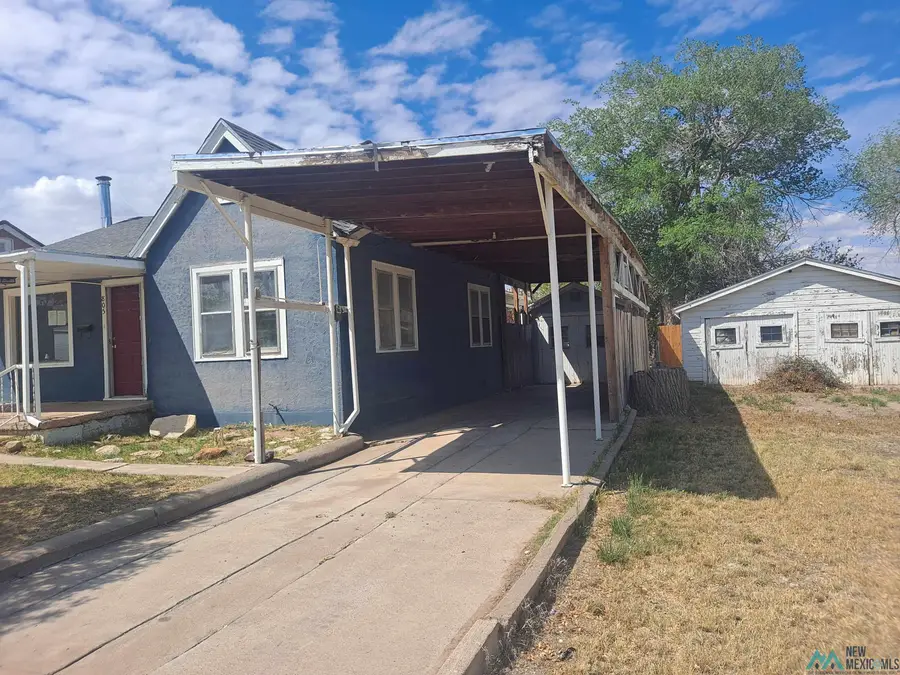 805 W 8th Street, Roswell, NM 88201 - #3