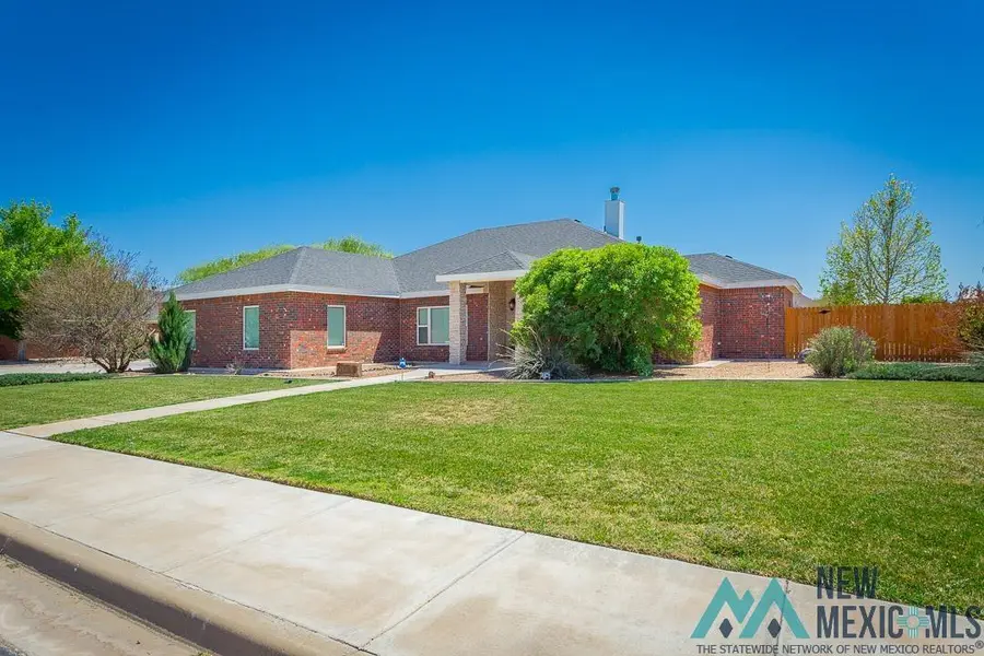 1304 Sierra Blanca Drive, Roswell, NM 88201 - #2