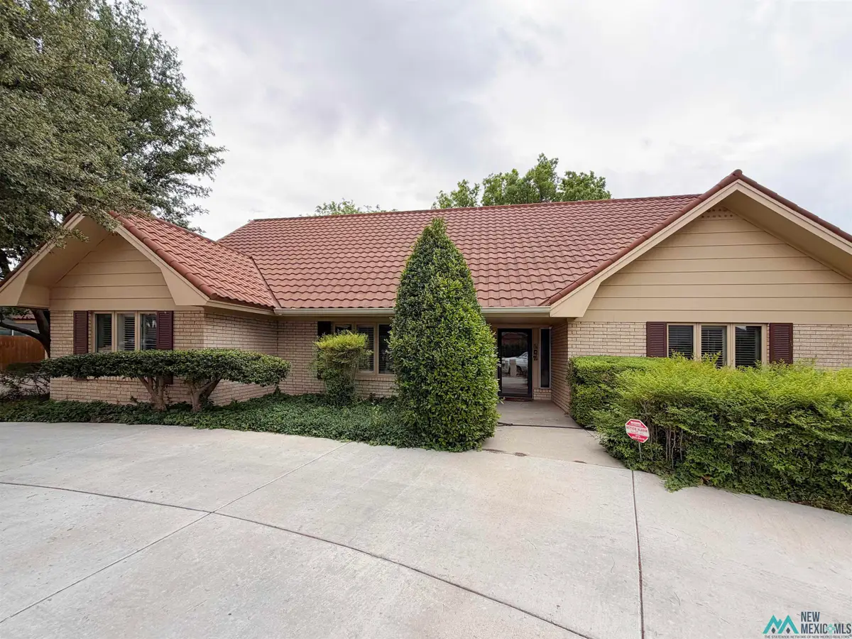 407 E Zia Drive, Hobbs, NM 88240 - #1