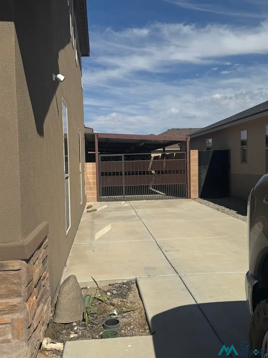 2706 N Wedgewood Dr Drive, Hobbs, NM 88240 - #3