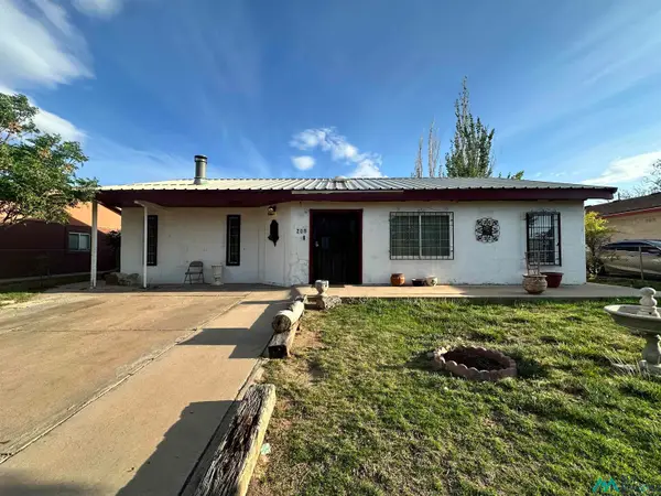 208 E Poe Street, Roswell, NM 88203