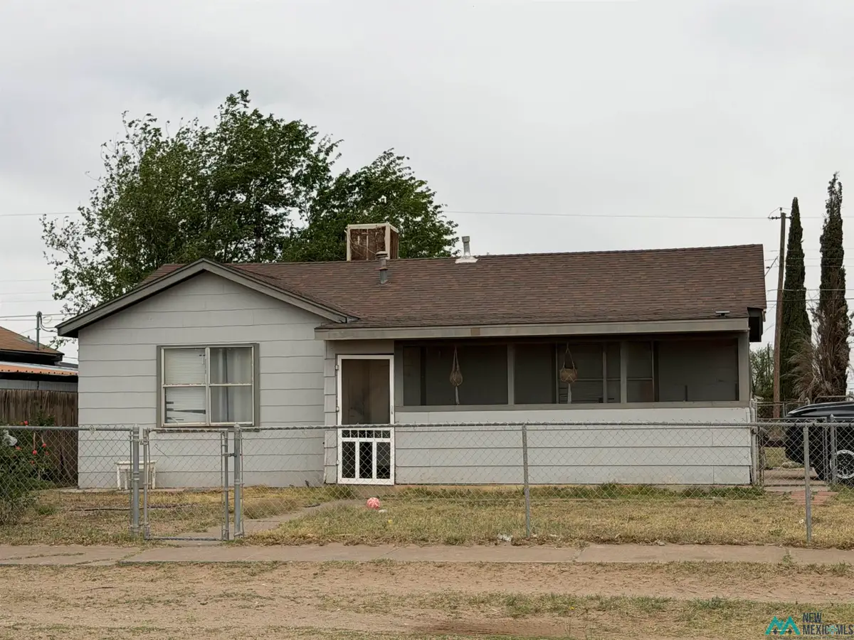 400 W Midwest Street, Hobbs, NM 88240 - #1