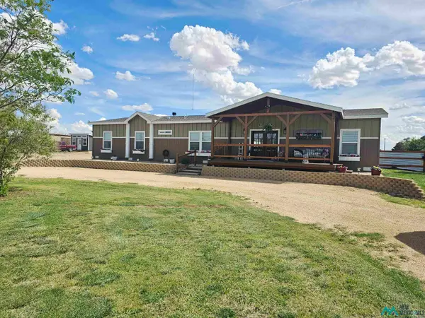 1803 Curry Road, Carlsbad, NM 88220