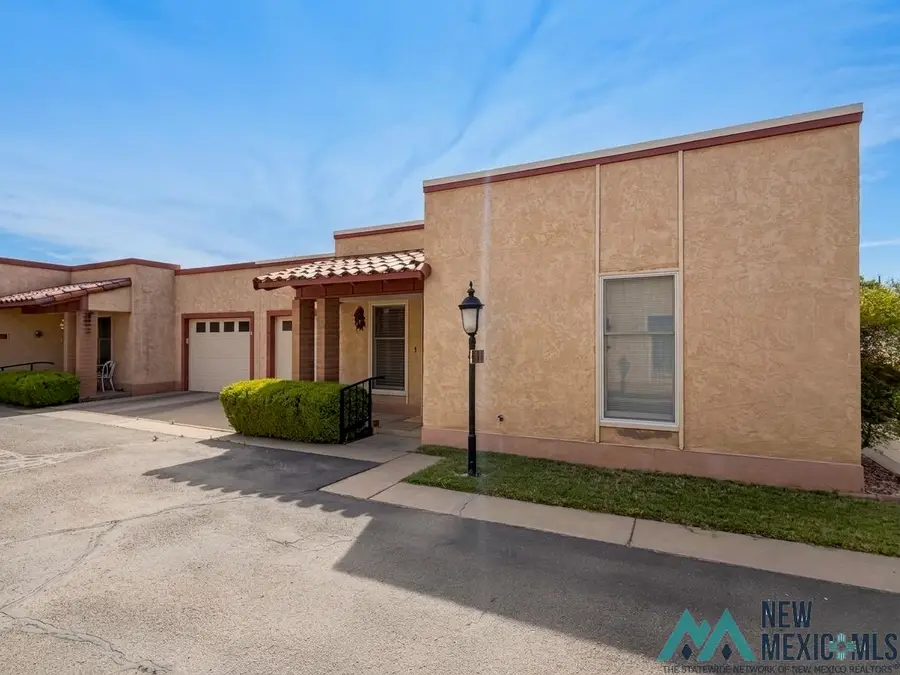 200 E Country Club Rd #18, Roswell, NM 88201 - #3