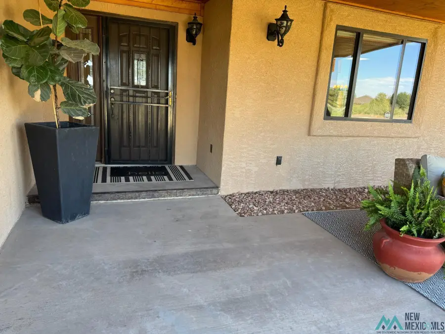 3982 South Springs Loop, Roswell, NM 88203 - #3