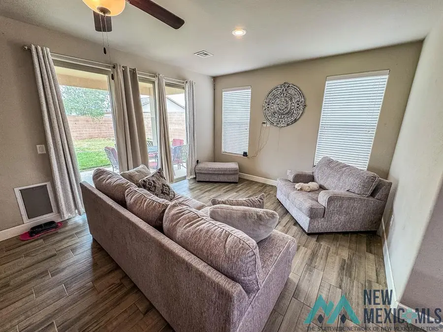 2102 E Parkwood Avenue, Hobbs, NM 88240 - #3