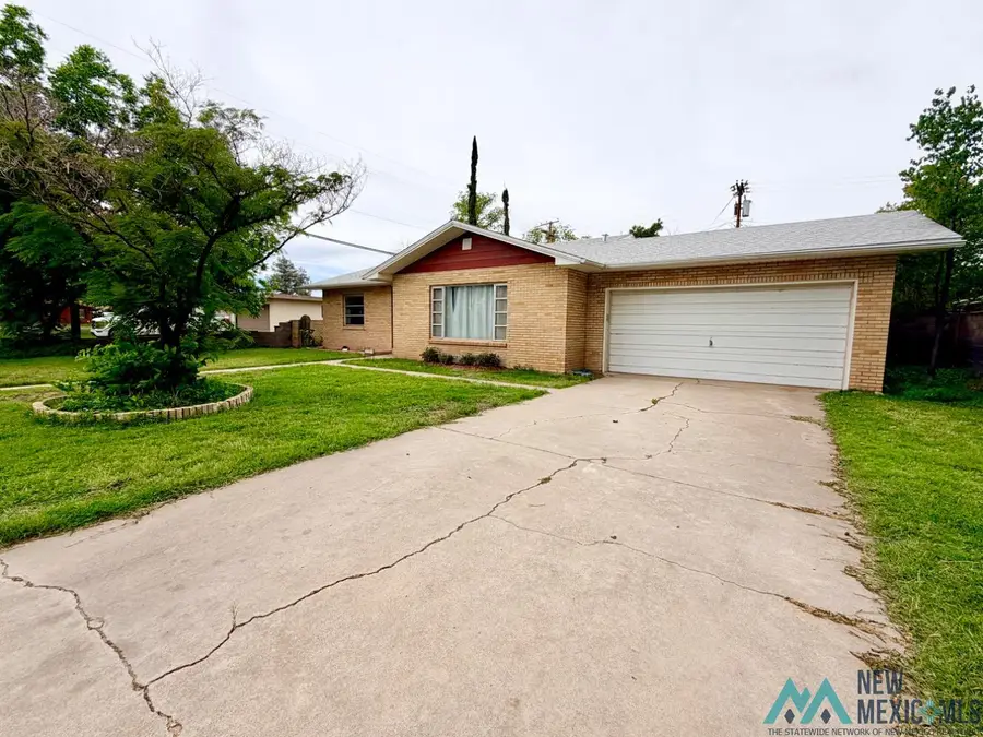 1111 N Ural Street, Carlsbad, NM 88220 - #2