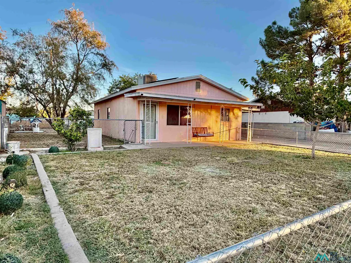 406 Leavel Dr Street, Carlsbad, NM 88220 - #1